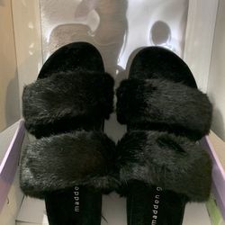 Brand New Fuzzy Wedges Sandals  👡 