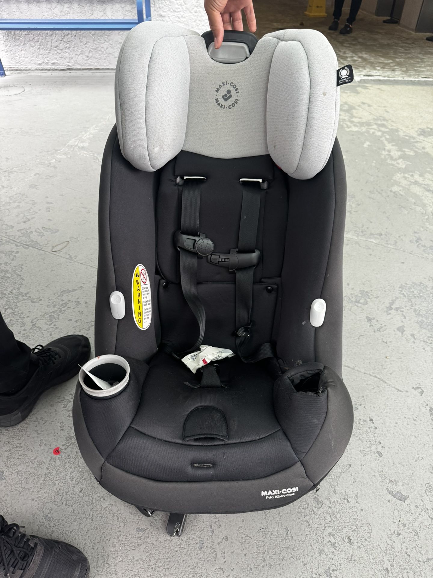 MAXI COSI CAR SEAT