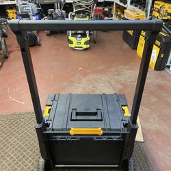 DEWALT TOOL BOX 