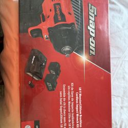 SNAP ON  18 V MonsterLithium Brushless Cordless Impact Wrench Kit
