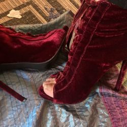 Maroon Vintage Boot Heels