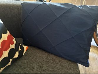 Decorative throw pillows!