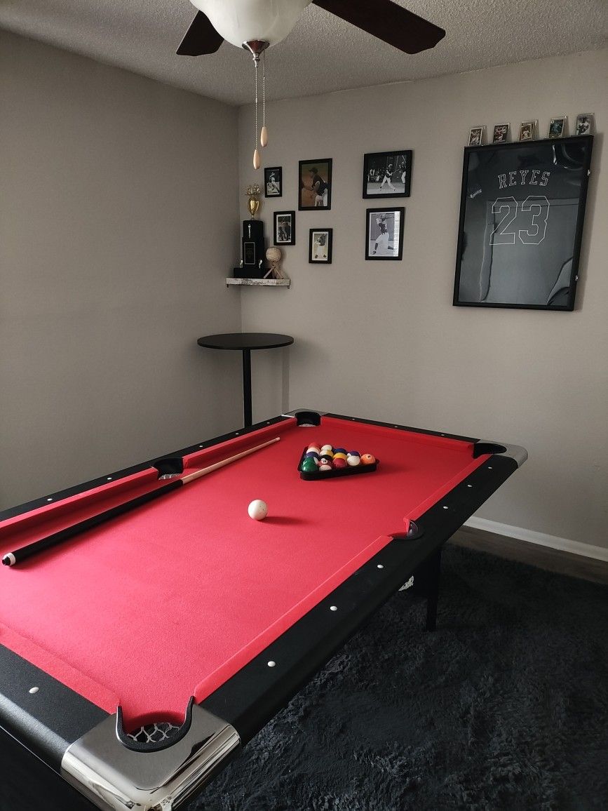 6Ft Pool Table.