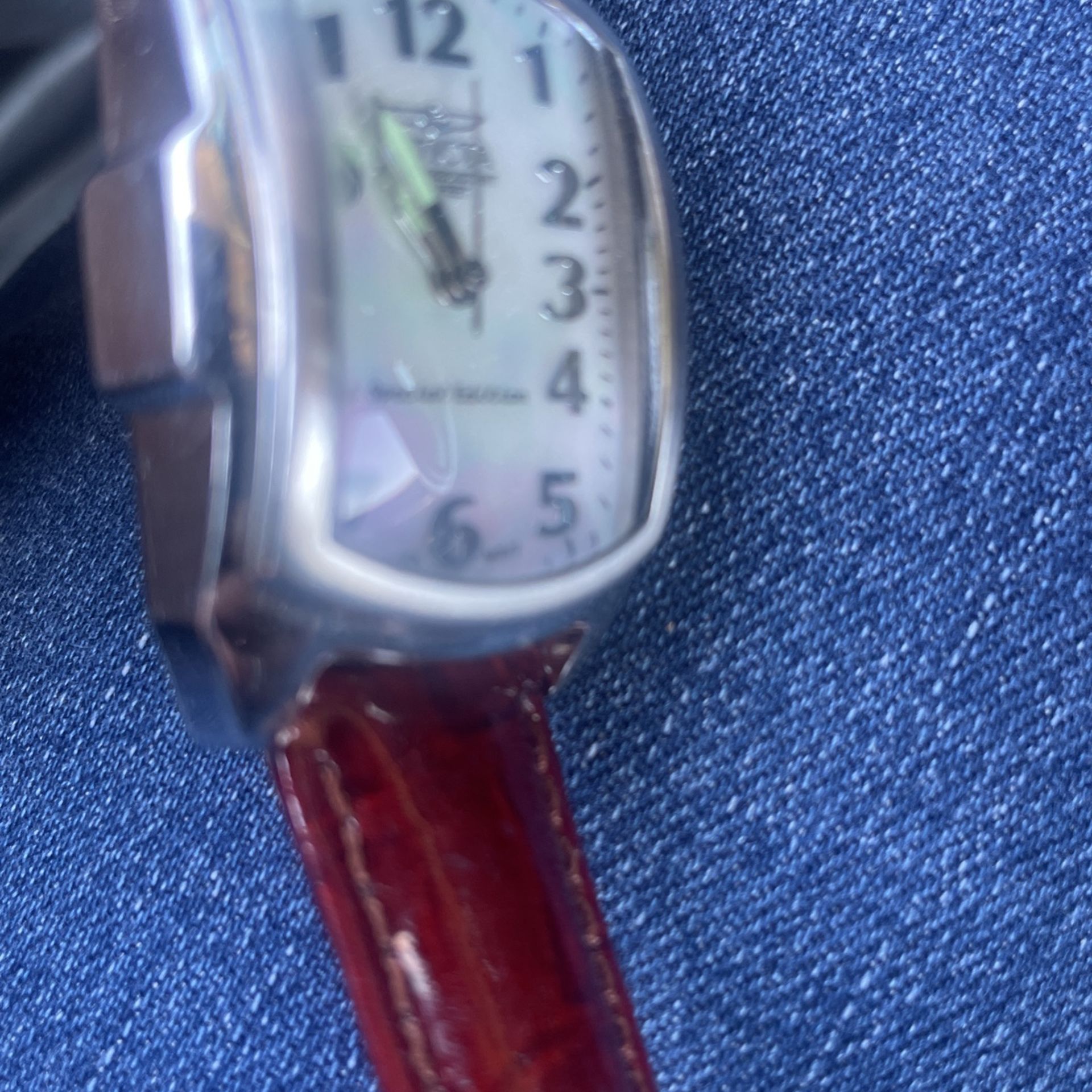 Vintage Invicta Lupah 5168 with MOP dial.  29MM Swiss Ronda 763 movement Vintage Invicta Lupah Silver Tank Watch Mother of Pearl Mop  main image 2