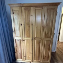 Computer Armoire