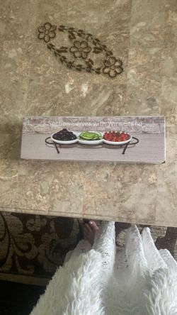 Three section serve with wire stand brand new