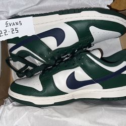 Nike Dunk low (Gorge green/midnight navy) Size 7 (Women’s)