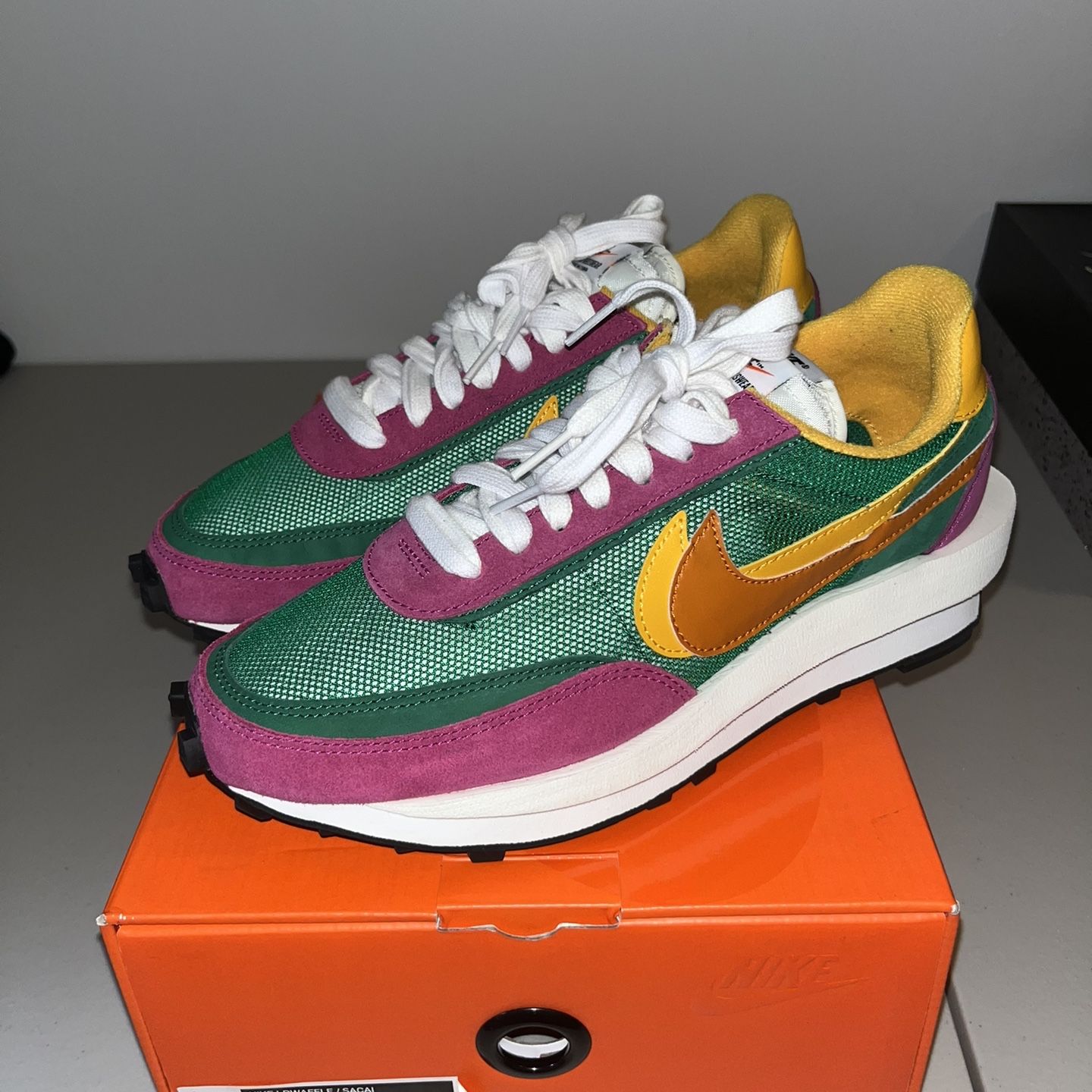 Nike LD Waffle X Sacai Pine Green Size 8.5 for Sale in North 