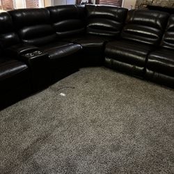 Leather, Recliner Sectional 