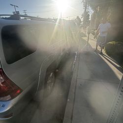 Vendo Toyota runner 2003 15800 millas la dejé sin agua me calentó una cabeza mala todavía camina pero tiene falla cilindro 5 titulo limpio pocas milla