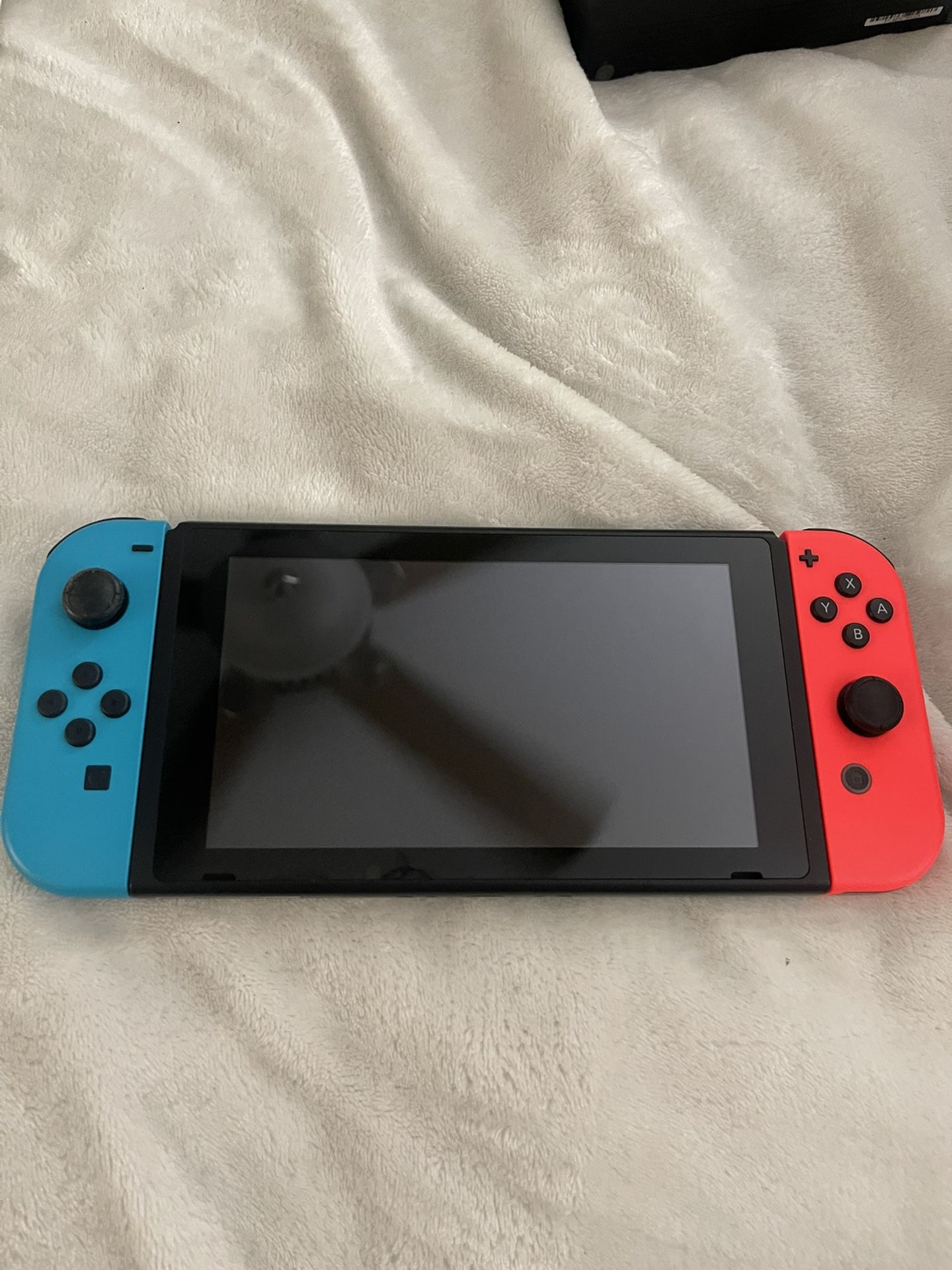 NINTENDO SWITCH (STILL AVAILABLE)