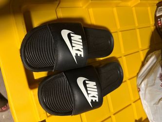 Nike slides