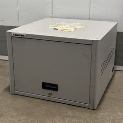 BlackBox UD10KP 10-Unit iPad, Chromebook Tablet, & Laptop Locker