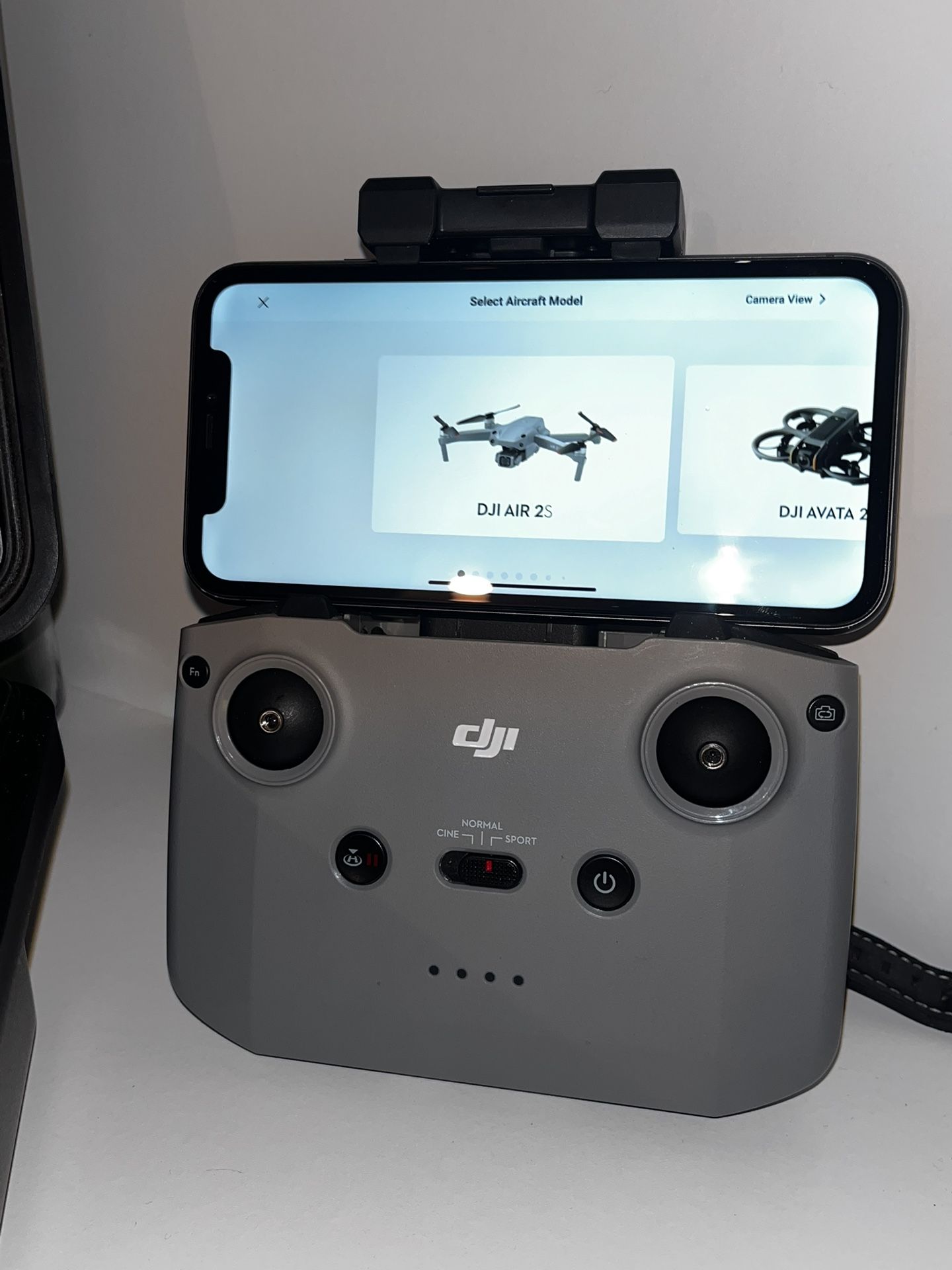 Dji Air 2s W/Fly More Kit,-ND Filters, 3 Batteries, Hard Case, Apple Iphone 7plus 1-128gb-sd &-1-64gb Sd Cards-12 Props..NEED CASH  $$500.00 Takes It