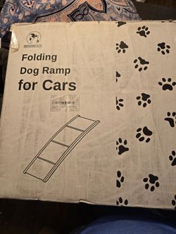 Folding dog ramp