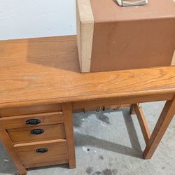 Sewing Machine Mounted On 3 Drawer Desk