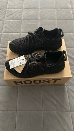 Yeezy 350 Pirate Black 
