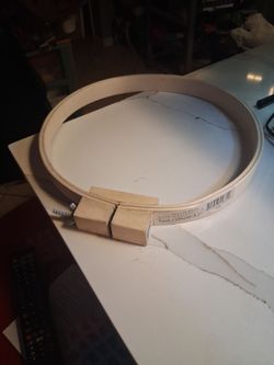 Vintage Marie Products sturdy round wood quilting embroidery cross stitch hoop with screw wing nut closure

14" diameter x 1" height
