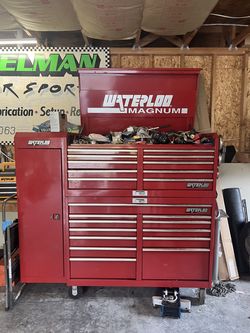 Large Waterloo toolbox top, bottom and side cabinet