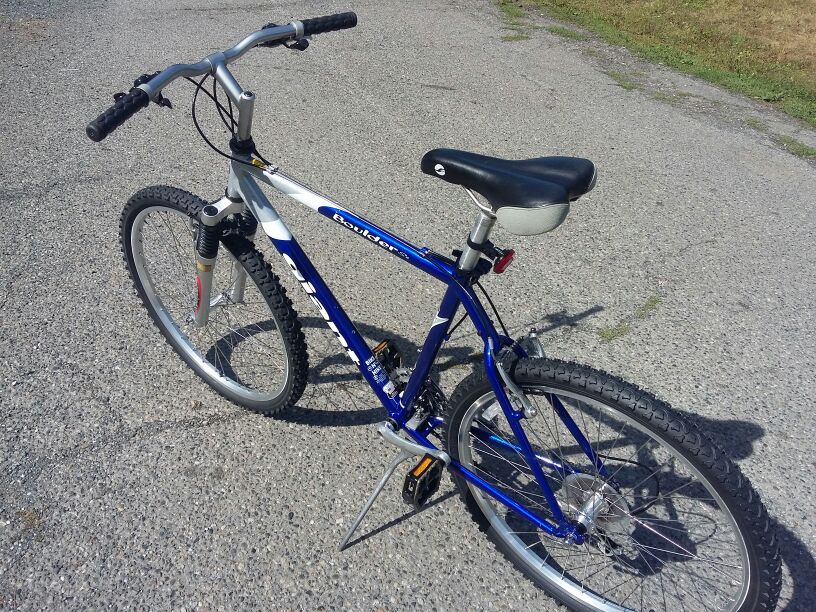 Giant boulder 4130 light mountain bike hotsell