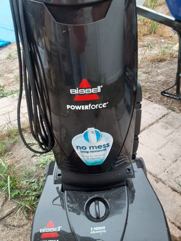 Bissell Vacuum Cleaner