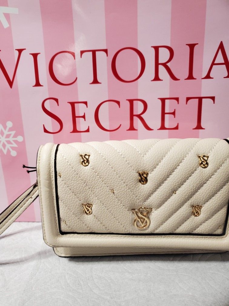 ❤Victoria Secret Wristlet ❤️