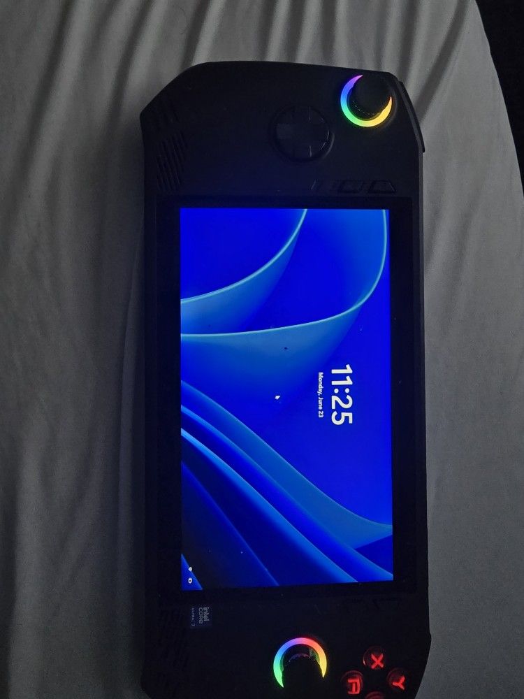 MSI Claw 7" 120Hz Touchscreen Gaming Handheld Intel Core Ultra 7-155H 16GB RAM - 512GB SSD Storage Windows 11 Home Claw A1M-051US