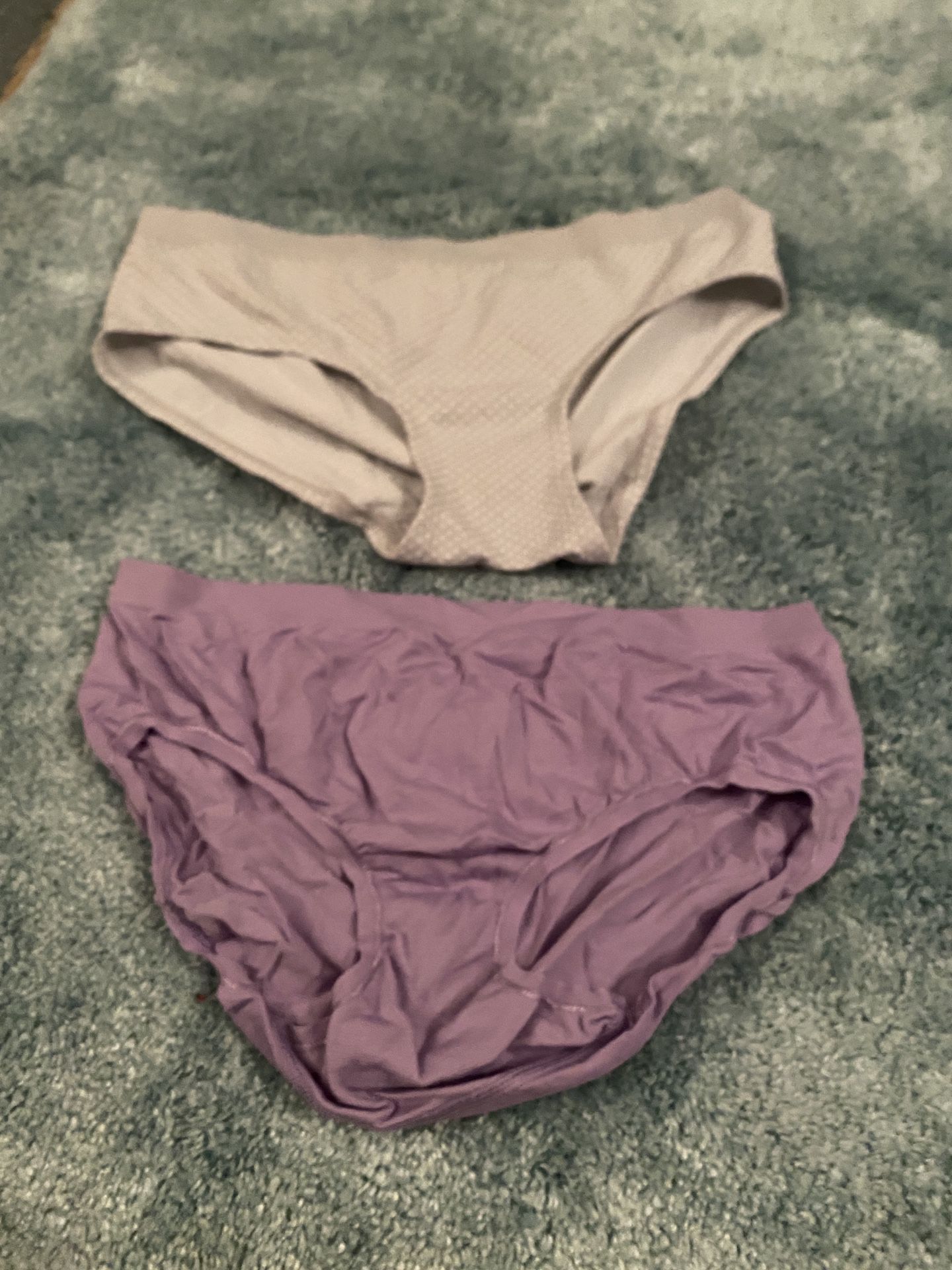 2pr Bikini Panties ♦️New ♦️Size Medium ♦️Sold as Set 