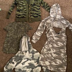 Women’s Clothing Lot Size Small And Medium Camo 
