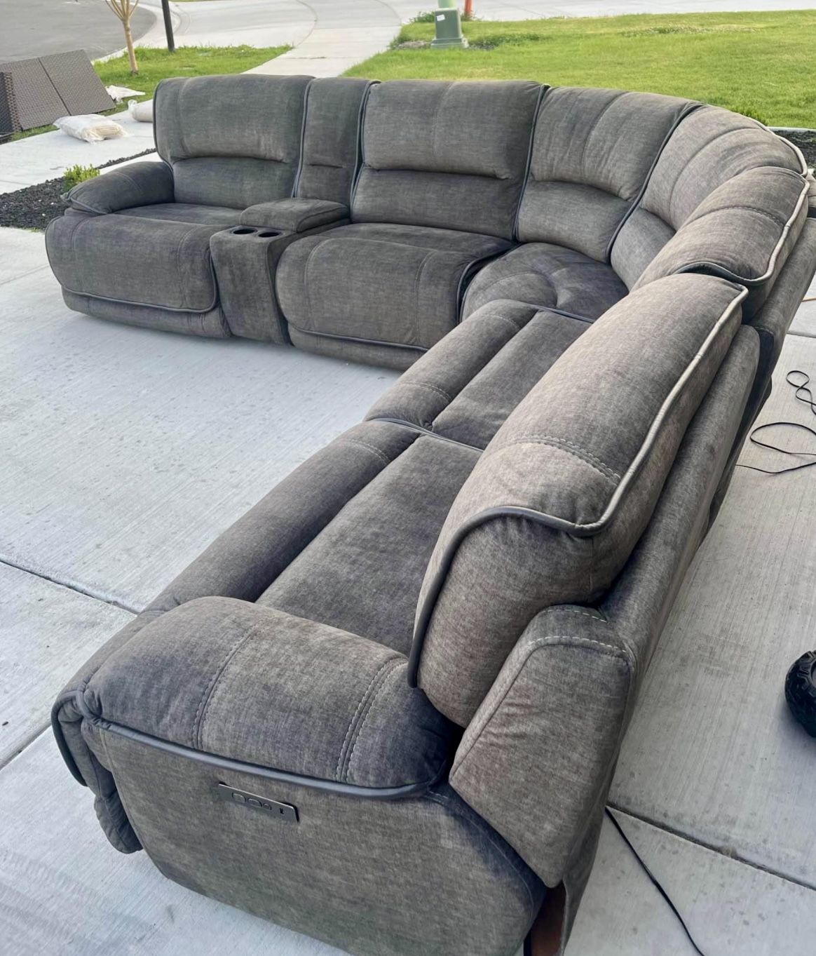 Power Reclining Sectional