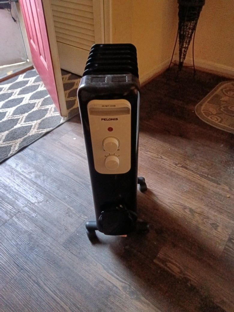 P E L O N I S Radiator Heater