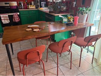 Dining table 6*2.5