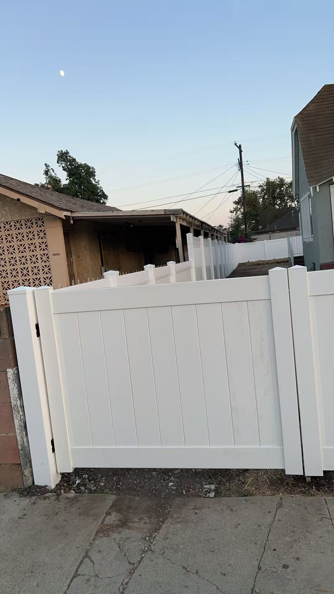 Vinyl Fence And Metal Fence.