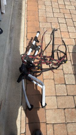 Road gear bike rack for 3 bikes