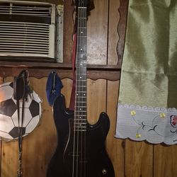 Silvertone 4 string bass guitar