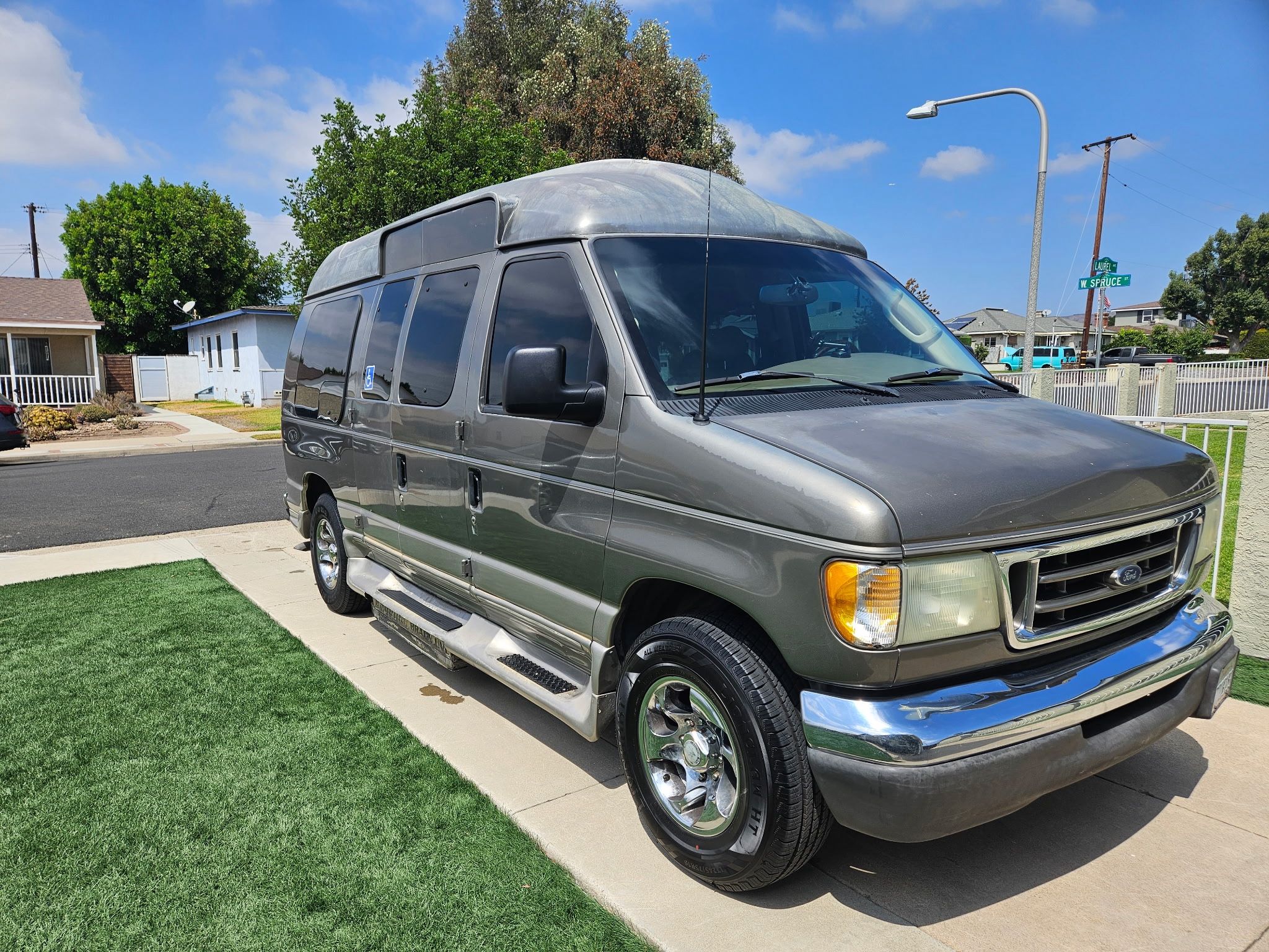 2003 Ford Econoline