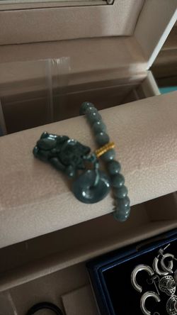 Lucky cat and donut jade bracelet