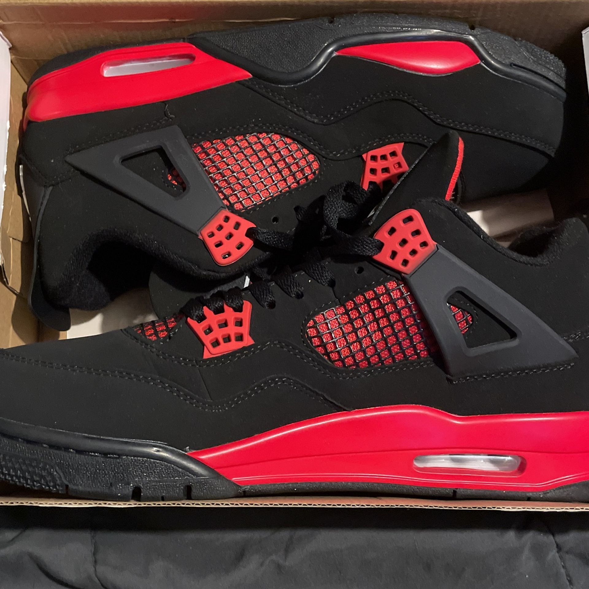 Red Thunders