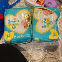 Pamper Swaddles 