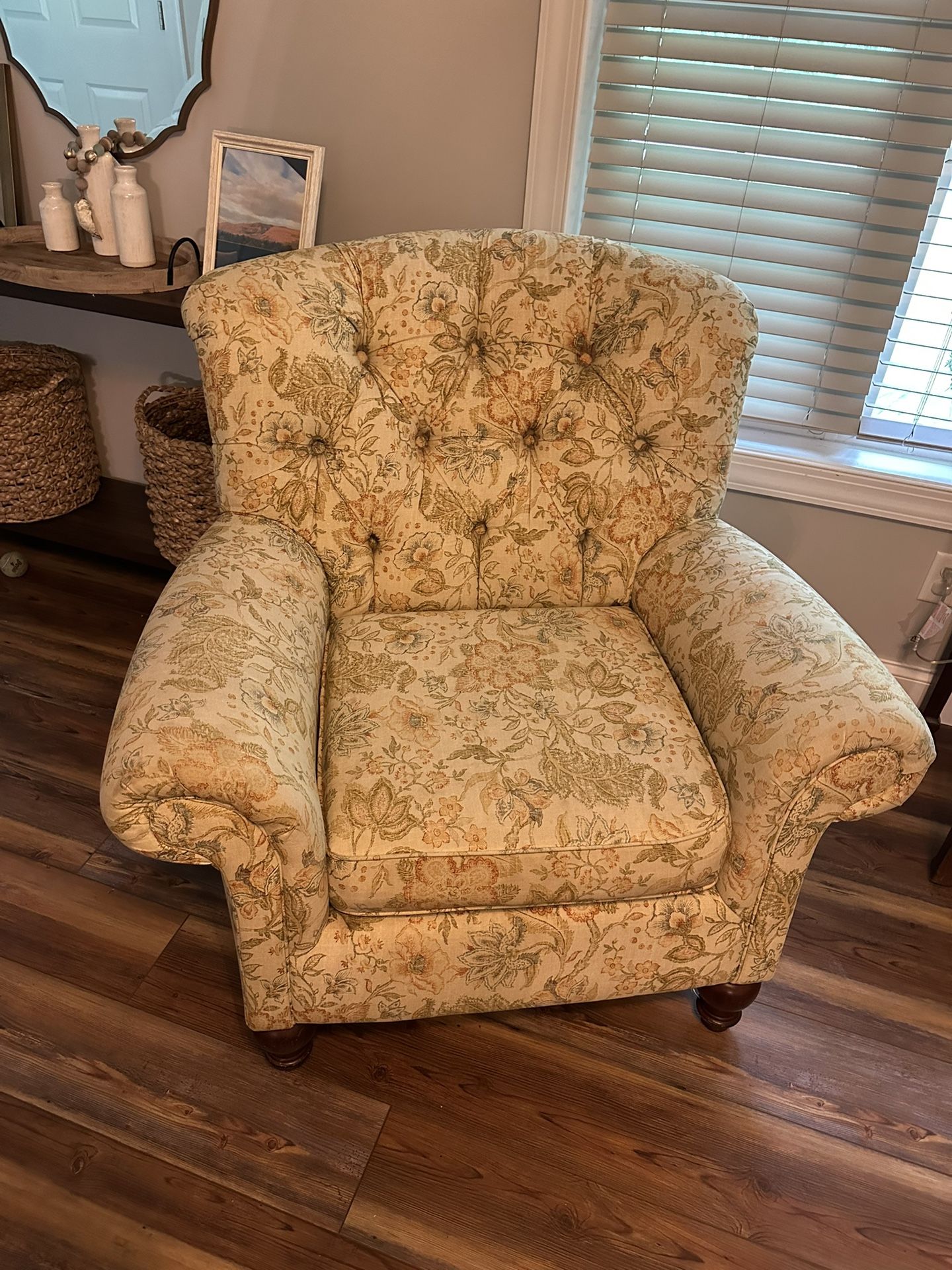 Pretty Yellow Floral Sofa Chair