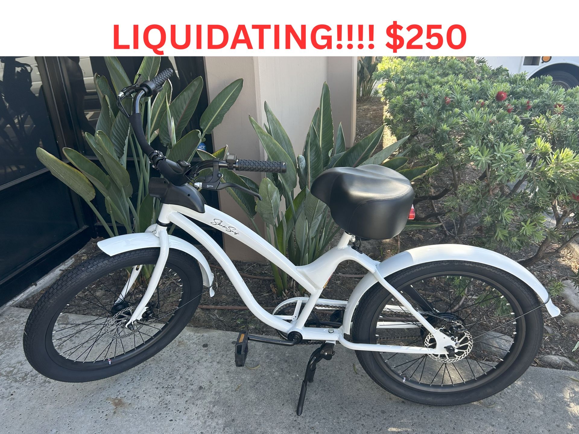 BRAND NEW FULLY ASSEMBLED E-BIKE CRUISER
