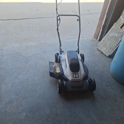 Push Lawnmower 