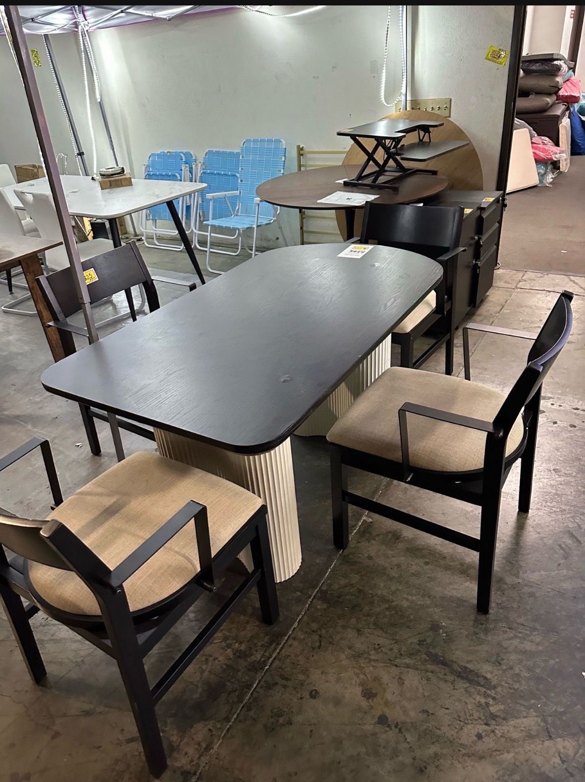 New Wooden Dining Table with 4 Chairs desk