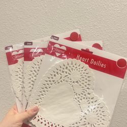 Paper heart doilies 