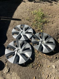 Tesla Model Y Gemini wheel cover hupcaps