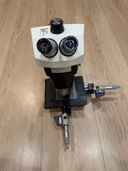 Microscope
