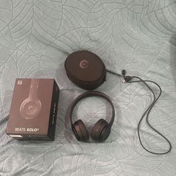 Beats solo 3 wireless headphones