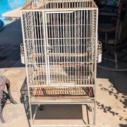 Large outside parrot cage on casters