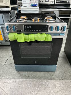 GE Stainless Steel Gas Range with Air Fry
