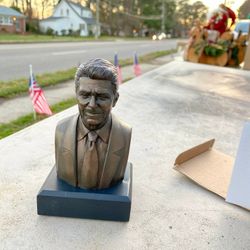Ronald Regan Statue Bust